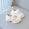 Sapatos de Bebê Menina Solado Macio Sapatos para Caminhar 2026 Novidade Primavera/Outono Sapatos de Bebê Menina Sapatos Individuais Sapatos de Menina Pequena Sapatos de Princesa