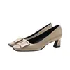 Zapatos Profesionales de Trabajo para Mujer Estilo Europeo y Americano 2026, Punta Cuadrada, Boca Baja, Hebilla Cuadrada de Charol, Tacón Medio Grueso, Cómodos y Versátiles