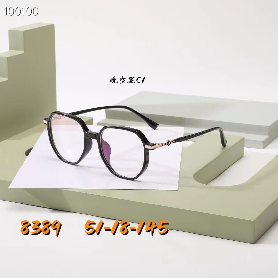 8389 (4)