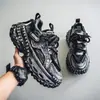 Zapatos de hombre 2026 primavera y otoño nuevos retro modernos de alta gama con bloques de color para estudiantes casuales deportivos que aumentan la altura versátiles zapatos de papá