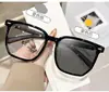 Gafas Fotocromáticas de Marco Grande con Aspecto Natural para Mujer, Ultraligeras, Anti Luz Azul, Sin Graduación, Estilo Fashion para el Trabajo, Alto Valor Estético