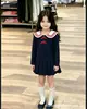 Vestido de Otoño Estilo Universitario para Niñas con Cuello Azul Marino, Lazo Rojo, Mangas Largas, Falda Plisada, Elegante Vestido de Princesa para Niñas Pequeñas