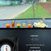 Pantalla de coche de gato adornos pequeños accesorios para coche decoraciones de consola central de coche accesorios pequeños para coche eléctrico