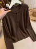 Cárdigan de Punto Simple Estilo Coreano Cuello Redondo Botones para Mujer Otoño 2026 Nuevo Manga Larga Versátil Moda Top Calado
