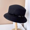 Elegante Cinturón Fino de Terciopelo Sombrero Hepburn para Mujer Otoño e Invierno Sombrero de Copa Cálido Sombrero de Fieltro de Lana Australiana Color Sólido Sombrero de Cubo Versátil de Moda
