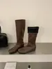 Botas de Cavaleiro de Bico Quadrado Estilo Coreano de Cano Alto para Mulheres 2026 Outono/Inverno Novo Design Sense Temperamento de Nicho Emagrecimento Aumento Botas Longas