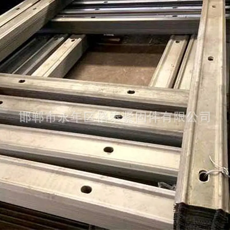 W型钢带0.jpg