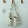 Bolsa de Veludo Outono Feminina Grande Capacidade Ombro Único Commuter Estudante Transversal Bolsa de Pano Relaxada Preguiçosa Bolsa Tote Moderna
