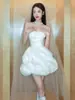 Vestido de Casamento Curto Leve Estilo Francês, Cetim Sem Alças Saia Curta Bufante, Toque de Luxo, Adequado para Registro de Casamento e Noivado