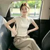 Nueva Camiseta de Estilo Chino Nacional Color Albaricoque Cuello Asimétrico Manga Corta para Mujer, Top Corto Irregular Slim-Fit Único y Hermoso para Verano