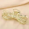 Presilha de Garra Grande de Metal Simples com Laço para Mulheres, Adequada para Penteados Coques na Parte de Trás da Cabeça, Presilha Tubarão, Acessório de Cabelo Moderno e Elegante