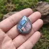 Cristal natural transfronterizo no poroso forma de gota de agua piedra en bruto piedra suelta pulida colgante con forma de gota de agua de doble cara accesorios para joyería DIY