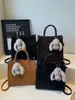 Bolsa de Grande Capacidade Bolsa de Mão Moda Nova Outono e Inverno 2025 Bolsa de Ombro Transversal Versátil Bolsa Tote Simples Retrô