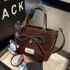 Bolso de Mano para Mujer 2025 Otoño e Invierno Nuevo Estilo PU Brillo Suave Bolso de Hombro Versátil para Viajes Diarios Casual Bolso Cruzado Venta al por Mayor