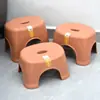 Banquinho Baixo para Uso Doméstico, Banquinho Espessado de Plástico para Lavar os Pés no Banheiro, Banco Banquinho de Borracha Durável, Resistente e Antiderrapante para Crianças