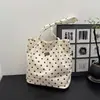 Bolsa de Gran Capacidad con Lunares para Mujer 2026 Nuevo Estilo Moderna de Moda Versátil Bolso de Hombro Único Bolso Tote Versátil para Estudiante