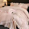 Colcha de Terciopelo de Leche Tallada Francesa Juego de Cama de Cuatro Piezas Borde de Encaje Rosa Terciopelo Engrosado de Doble Cara Suministros de Terciopelo Coral