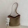 Moda Exclusiva de Alto Padrão Transfronteiriça 2026 Nova Coleção Primavera/Verão Feminina Design Simples de Nicho Bolsa Saco de Ombro Cruzado