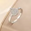 Anillo Abierto de Zirconia en Forma de Gota de Lujo Ligero para Mujer, Diseño de Nicho de Moda con un Toque de Alta Gama, Anillo para el Dedo Índice, Versátil para el Uso Diario