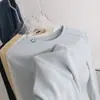 Camiseta Bordada Suave de Rosto Sorridente com Mangas Longas para Mulheres, Estilo Fino de Primavera, Caimento Solto, Emagrecimento, Amigável para Estudantes, Gola Redonda, Tricô Confortável em Patchwork