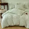 Juego de cuatro piezas de terciopelo gofrado cálido engrosado para otoño e invierno, estilo ins fresco y simple, juego de sábanas de terciopelo de leche de alto peso totalmente mate de 4 piezas