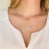 Colar Cruzado Europeu e Americano Novo Infinito de Zircônia, Gargantilha Choker com Pingente Mobius Versátil da Moda, Presente de Feriado