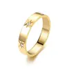 Versión Coreana de Japonés y Coreano Simple Nuevo Producto Girasol Brillante Rodeado de Diamante Acero Inoxidable Anillo de Compromiso de Pareja Joyería para Mujer