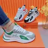 Zapatos de papá con cordones nuevos zapatos deportivos casuales para exteriores ligeros versátiles de cuero transpirables estudiantes comercio exterior al por mayor