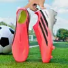 Novos chuteiras de futebol F50 para gramado artificial da Copa do Mundo, chuteiras de futebol masculinas e femininas com travas TF e travas longas AG em estoque