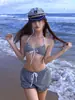 Maiô Sexy Listrado de Três Peças para Mulheres, Saída de Praia Biquíni Dividido, Puro Desejo Decote Halter Avental de Praia