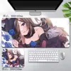 Mousepad extra grande de Uma Musume, apresentando os personagens Tokai Teio, Koden e Shion, projetado para uso silencioso e adequado para jogos de esports.