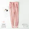 Calça Cropped para Primavera e Verão com Bolsos, Estilo Casual Simples, Cintura Elástica, Absorvente de Suor, Adequada para Esportes, Roupa de Casa e Pijama, Elástica, Respirável e Fresca