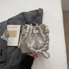 Bolso bandolera tipo cubo para mujer 2026 verano nuevo de alta gama lujo ligero moda nicho bolso de hombro trabajo bolso tote pequeño