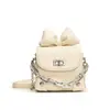 Bolso Caja Cuadrada para Mujer, Nueva Moda Otoño e Invierno Europeo y Americano, Piel Aceitada con Hebilla de Cierre, Bolso Cuadrado Pequeño, Lindo Bolso Cruzado con Cadena y Lazo