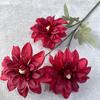 Nueva Dalia de Tres Cabezas Flor Artificial Estilo Pastoral Decoración para el Hogar Sala de Estar Arreglo Floral de Escritorio Pequeños Adornos Flor Falsa al Por Mayor