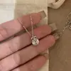 Nuevo Collar de Flor de Iris con Pedrería Estilo Xiaohongshu, Cadena para Clavícula Estilo Lujo Ligero Vintage, Cadena para el Cuello de Diseño Nicho, Venta al por Mayor para Transmisión en Vivo