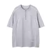 Camiseta Masculina de Verão com Meio Zíper Desconstruída de Manga Curta Nicho Casual Vibe High Street Manga Três Quartos Solta