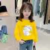 H2087 # Camiseta Fashionável de Algodão Puro para Meninas com Gola Redonda e Manga Longa 2025 Primavera Nova Versátil Camiseta Básica Infantil