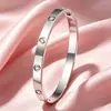 Pulsera de Acero de Titanio Lujo Ligero Tallado Exquisito Completamente Diamantada Tendencia de Moda Simple Pulsera de Alta Apariencia para Mujer Impermeable Pulsera que no Pierde el Color