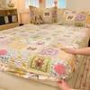 Conjunto de lençóis de cama de veludo com floco de neve, três peças, marca Simmons, à prova de sujeira e poeira, forrado com fleece para o inverno, capa protetora de cobertura total, estilo de capa de cama taiwanesa