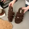 Pantuflas peludas de suela gruesa para mujer, nuevo estilo otoño e invierno 2026, destalonadas, con hebilla metálica, antideslizantes, cálidas y adecuadas para usar en interiores y exteriores