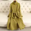 Casaco feminino de lã dupla face, modelo longo, com gola alta, fechamento de botões de um botão e cintura marcada, um novo design outono/inverno 2026