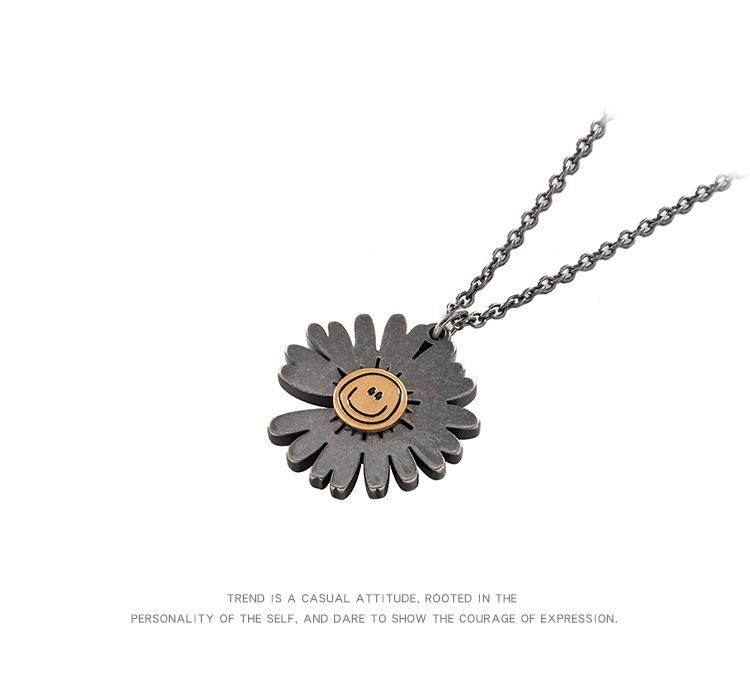 DWX0596-小雏菊笑脸项链-狼 (3).jpg