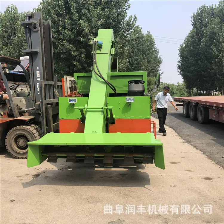 三轮清粪车
