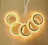 Nuevos Accesorios de Boda Anillo de Luna Luminoso de Acrílico Araña Cadena de Luces Decoración de Techo de Boda