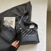 Bolsos de Mujer de Moda 2025 Nuevo Bolso de Hombro Acolchado Bordado Versátil Elegante Bandolera Tipo Cubo de Moda