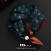 Collar de Perlas con Cierre Magnético Negro Bufanda Larga de Seda Pequeña Protector de Cuello para Mujer Bufanda Versátil Bufanda Perezosa para el Cuello Regalo para Personas Mayores