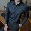 Nova Camisa Masculina de Manga Longa Primavera e Outono Juventude Homens de Negócios Gola Lapela Cor Sólida Fina Sem Ferro