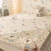Estilo Ins Sábana de Gasa de Doble Capa de Verano Cubierta de Cama Pieza Única 2026 Nuevo Transpirable Amigable con la Piel Sábana de Cama Cubierta de Cama Tipo A de Conjunto de Tres Piezas para Dormitorio