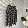 Camiseta de Manga Larga con Rayas de Contraste Estilo Coreano para Mujer 2026 Primavera/Otoño Nueva Holgada Relajada Estilo Perezoso Top Adelgazante nis